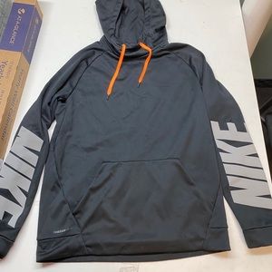 Nike therma fit hoodie